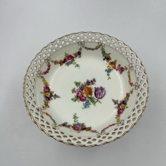 Vintage China Floral Princess Scalloped Edge Serving Candy Dish W Stand Unique - Picture 1 of 12